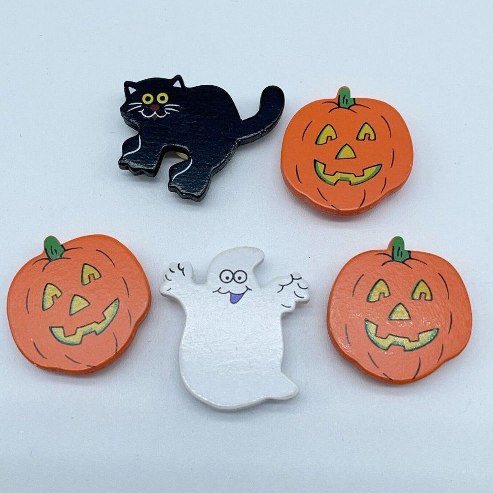 Lot Of 5 Halloween Button Covers Pumpkins Ghost Scared Cat Wood